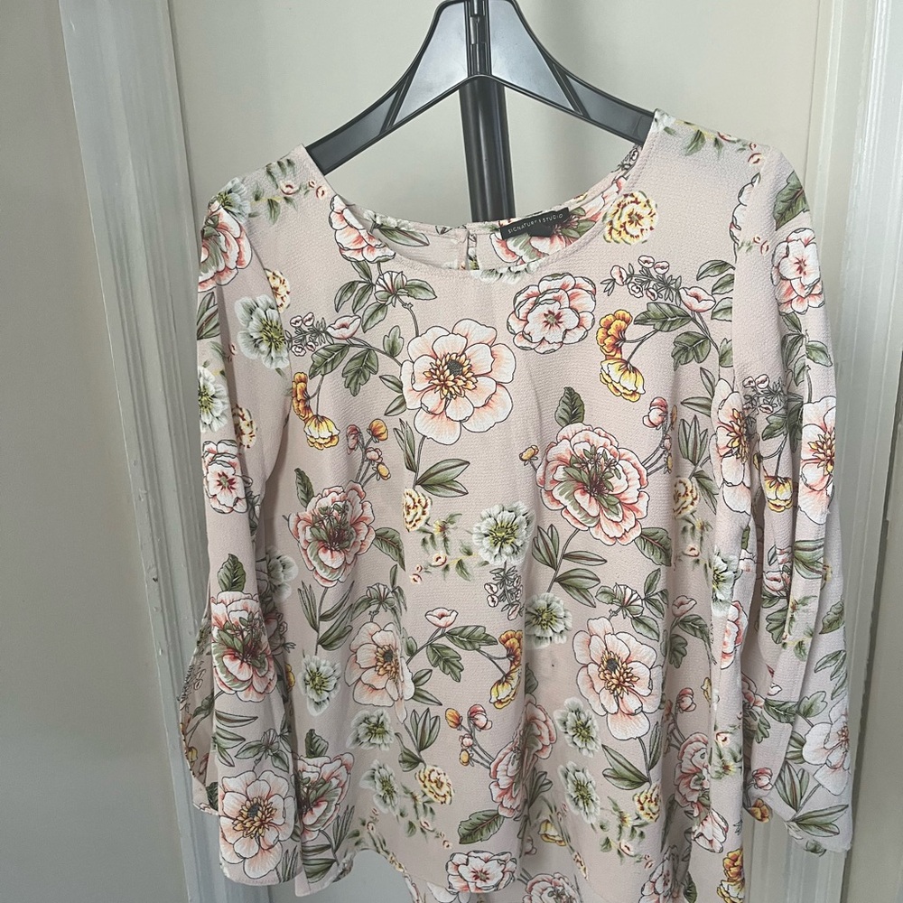 Signature Studio Floral Blouse - Cream and Pink